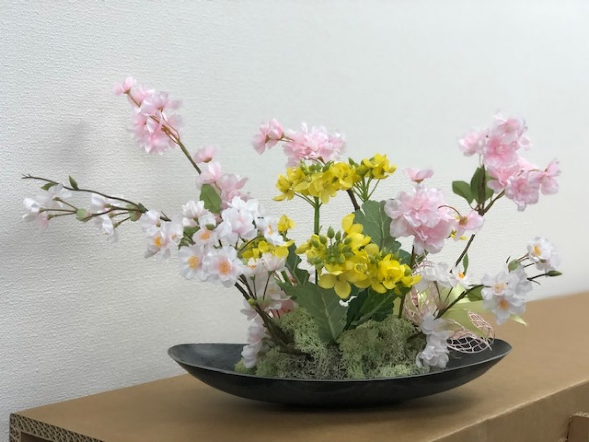 桜と菜の花のフラワーアレンジメント 動画 衣食住サービスに携わる小売 事業者のミカタ Super Delivery Media