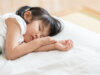 夏の寝具・ファブリックで快適な眠りを！ひんやり＆通気性抜群のアイテムを仕入れて提案しよう